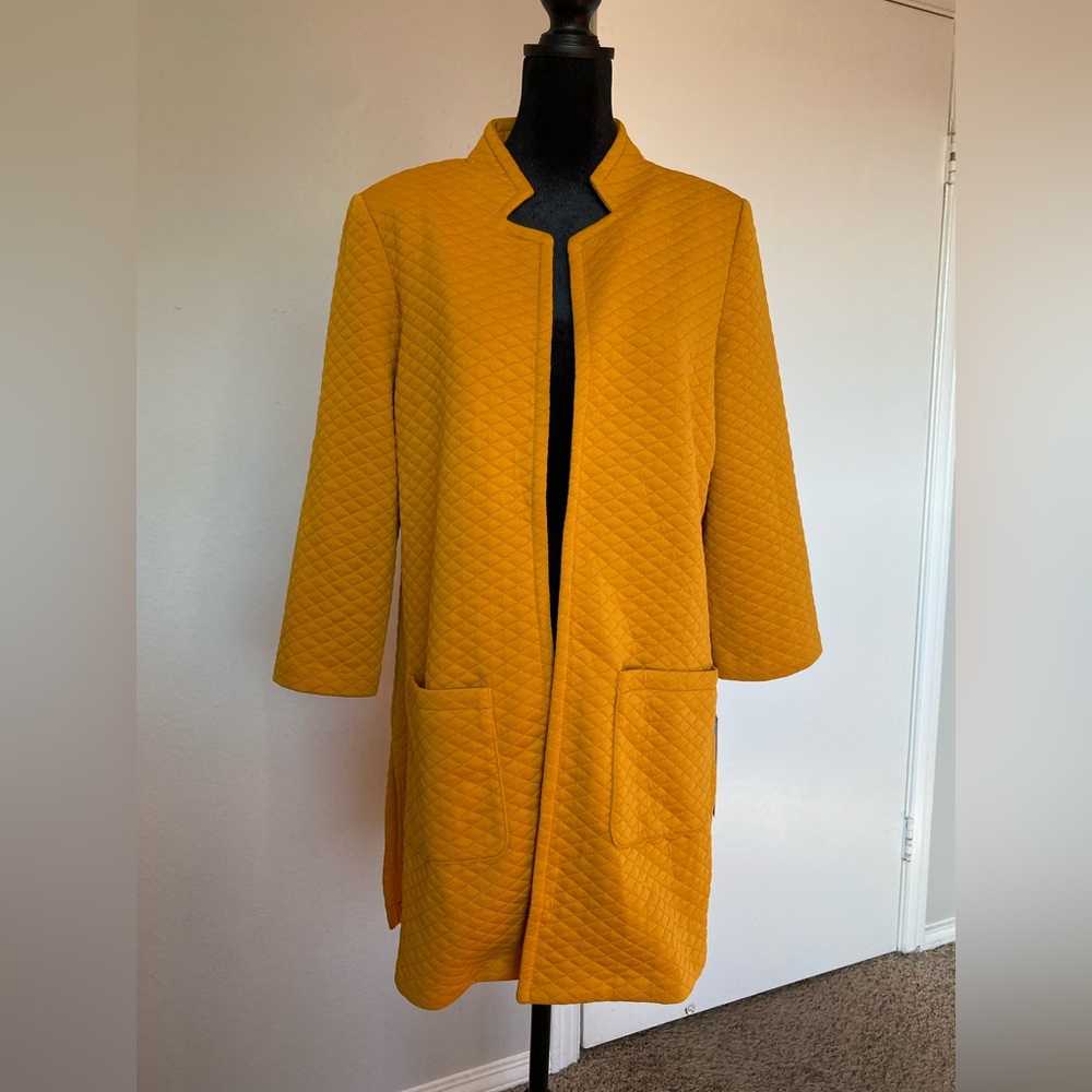 NYCC womens open front quilted coat,NWT, size M, Color Mustard